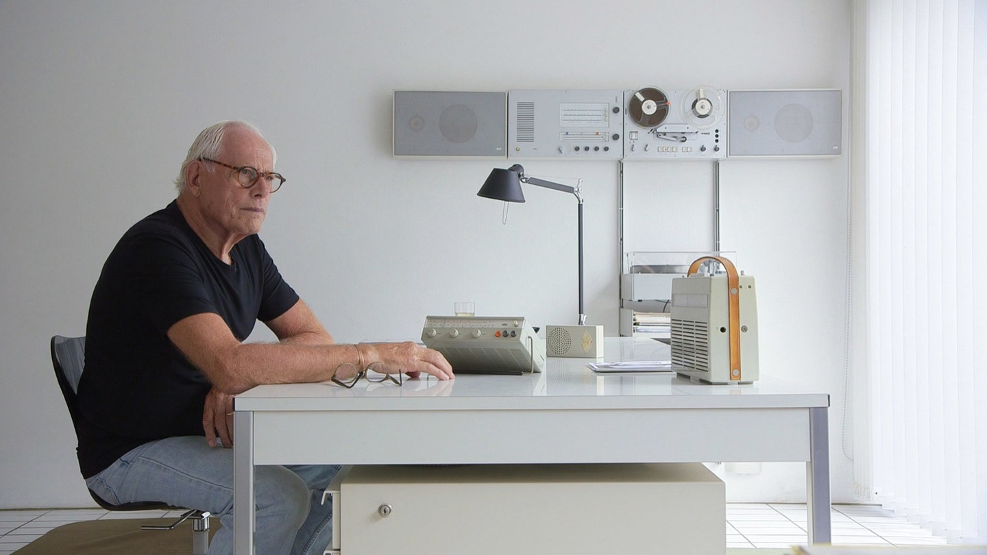 Dieter at his desk Dieter at his desk